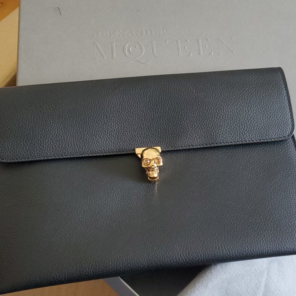 McQueen Clutch